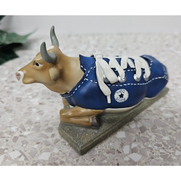 Cow Parade Figurine 9125 MooShoe - Chicago New York - Converse In box - Picture 3 of 4